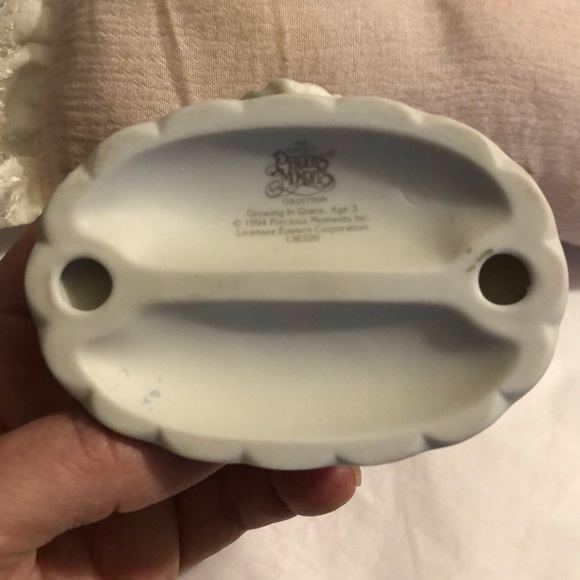 Precious moments figurine - Picture 5 of 5